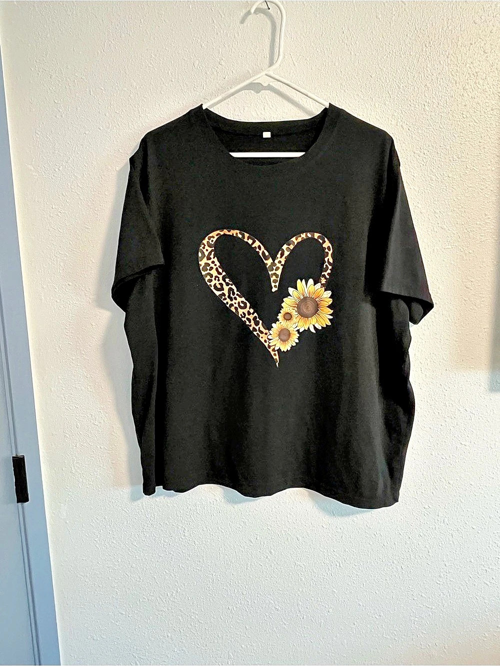 Leopard Heart Sunflower Graphic Tee Size 3XL
